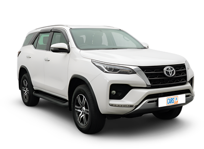 Toyota Fortuner-img